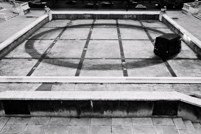 1977-marina-ulayabramovitch_relationinmovement.jpg