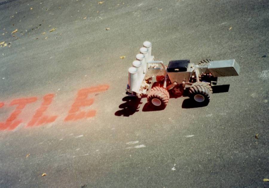 1998-instituteforappliedautonomy-graffitiwriter.jpg