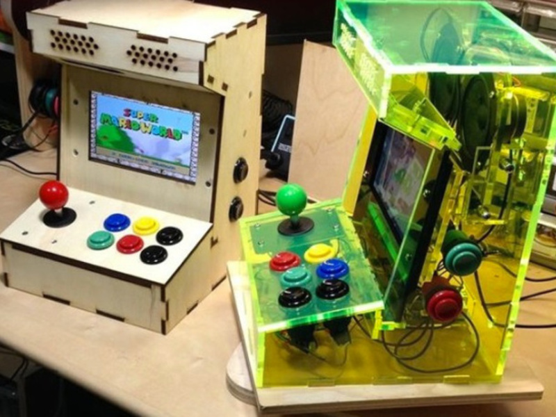 raspberry-pi-mini-arcade-cabinet.jpg