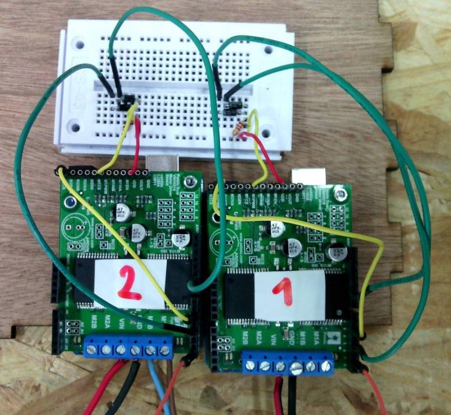 2arduinos-vnh2sp30.jpg